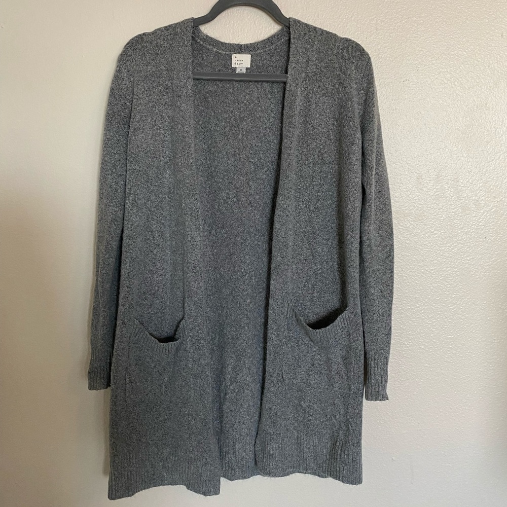 Cardigan - A new day - small - like new